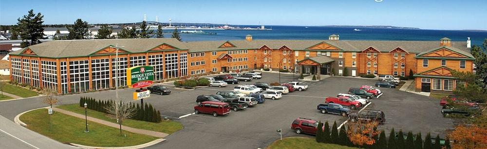 Bridge Vista Beach Hotel And Convention Center Mackinaw City Exteriér fotografie
