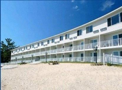 Bridge Vista Beach Hotel And Convention Center Mackinaw City Exteriér fotografie